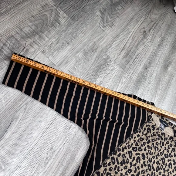 Ali Miles Tunic Shirt Womens M leopard Print Striped Ribbed Raglan Sleeve Pocket - Picture 5 of 9